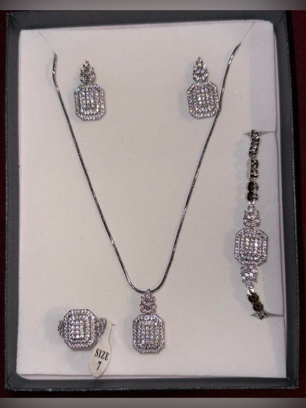 Women’s jewelry set